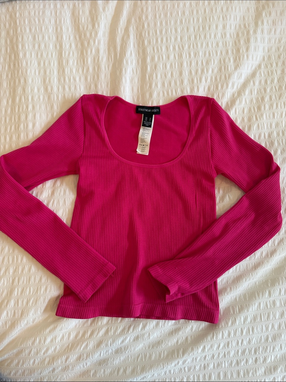 Streetwear Society Women's Hot Pink Ribbed Scoop Neck Long Sleeve Top